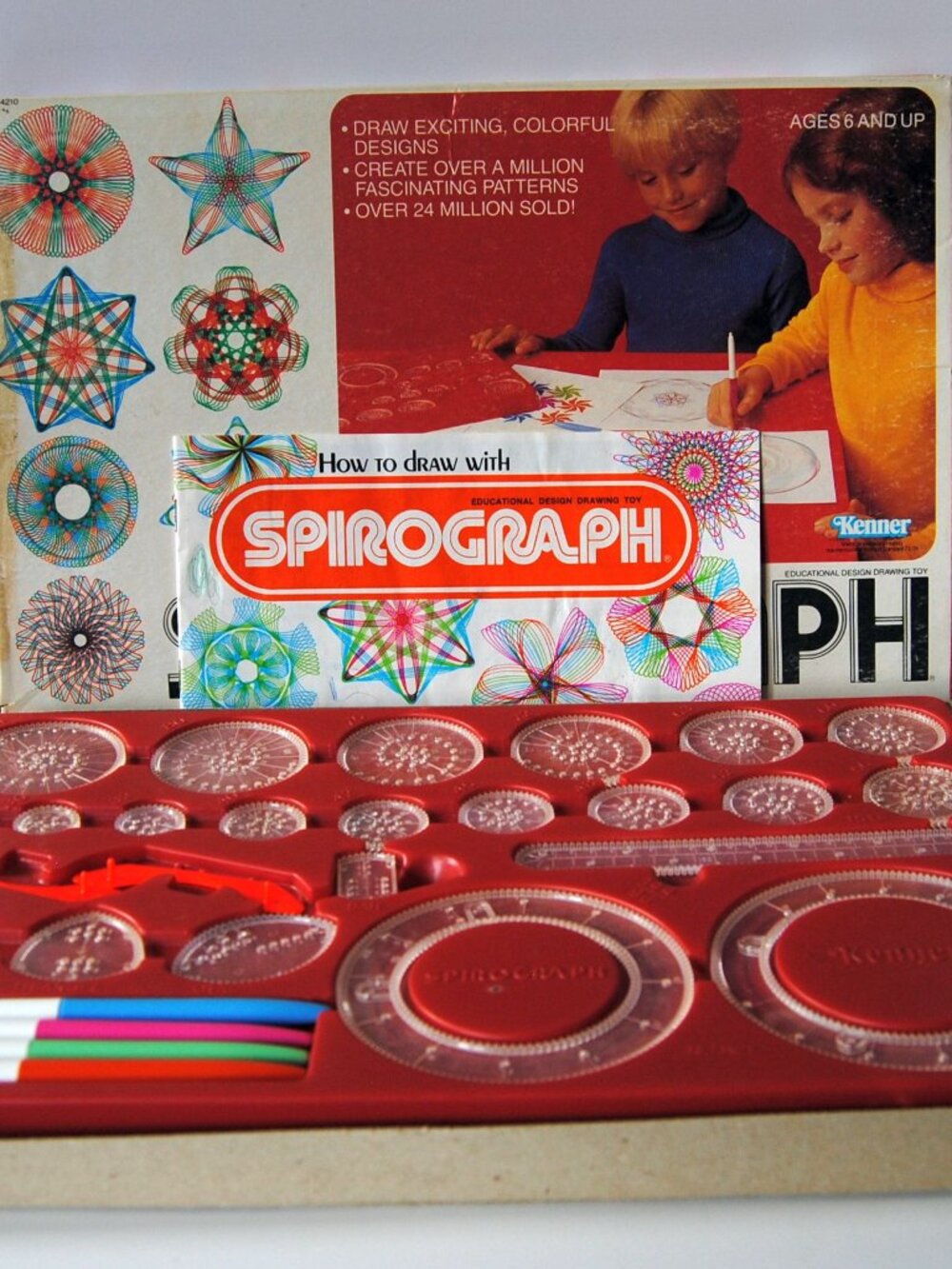 Vintage 1971 Kenner Spirograph no. 14210 w/pens complete